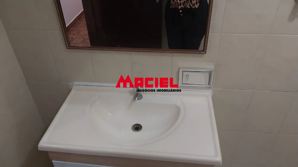Alugar Casa / Padr&atilde;o em S&atilde;o Jos&eacute; dos Campos R$ 2.700,00 - Foto 13
