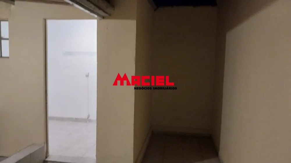 Alugar Casa / Padr&atilde;o em S&atilde;o Jos&eacute; dos Campos R$ 2.700,00 - Foto 16
