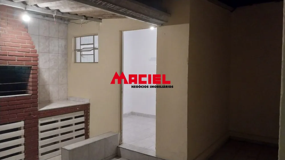 Alugar Casa / Padr&atilde;o em S&atilde;o Jos&eacute; dos Campos R$ 2.700,00 - Foto 17