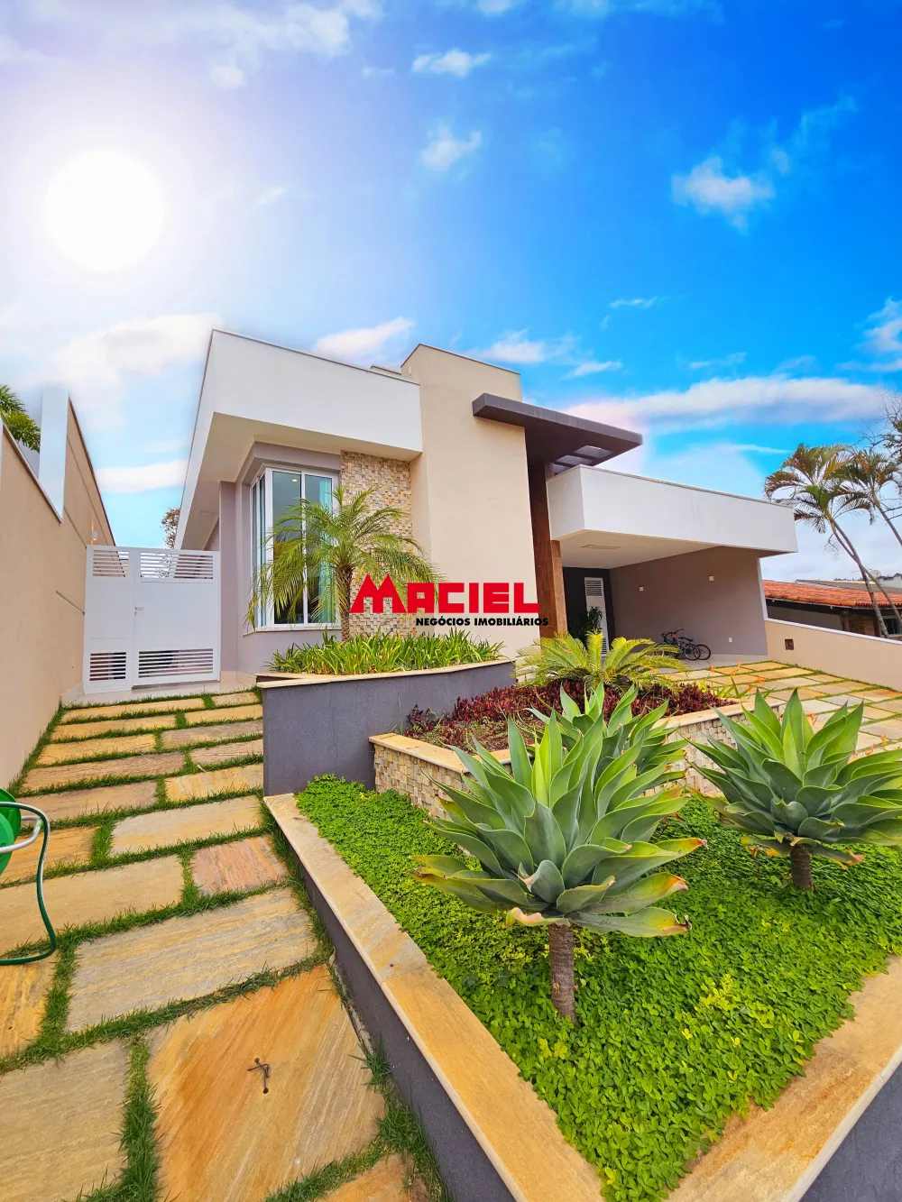 Comprar Casa / Condom&iacute;nio em S&atilde;o Jos&eacute; dos Campos R$ 3.300.000,00 - Foto 2