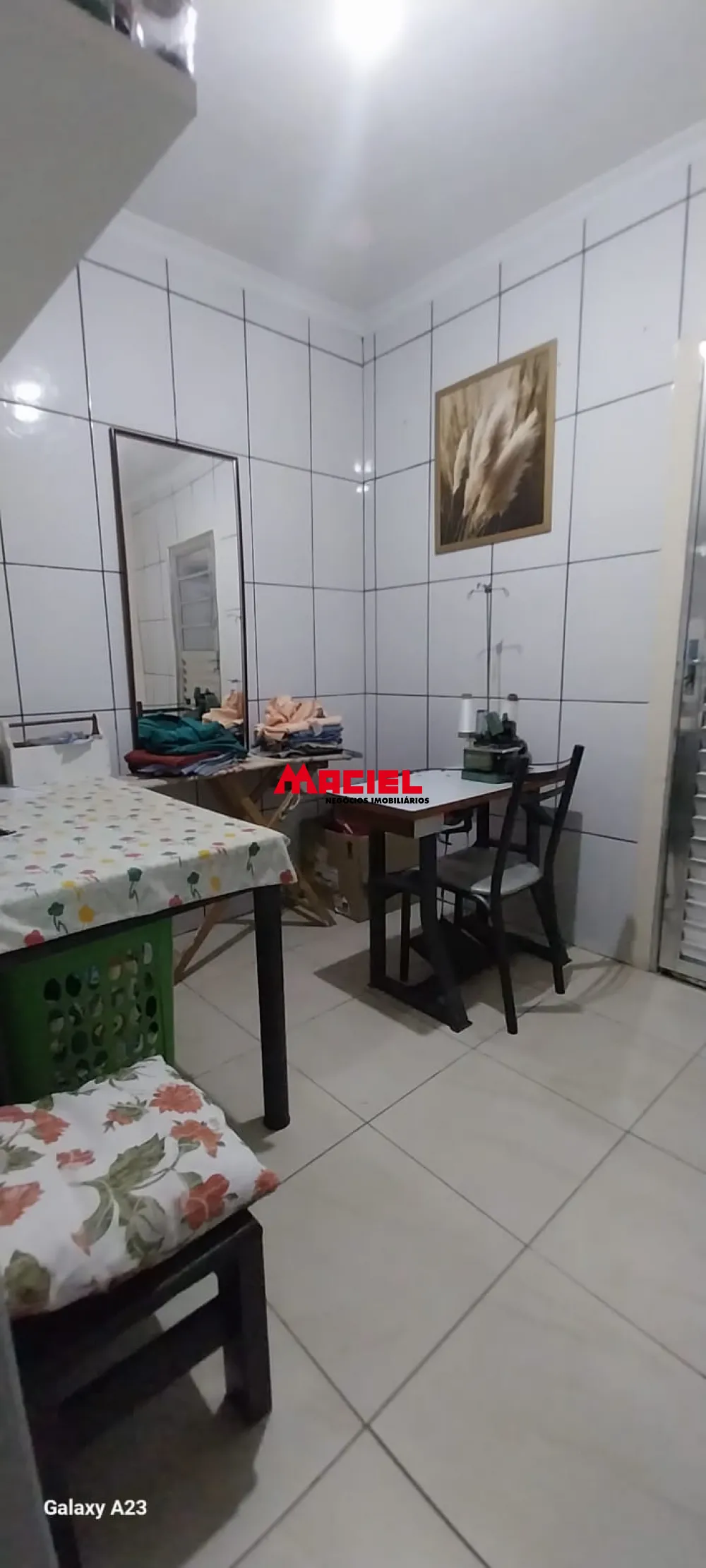 Comprar Casa / Padr&atilde;o em S&atilde;o Jos&eacute; dos Campos R$ 800.000,00 - Foto 3