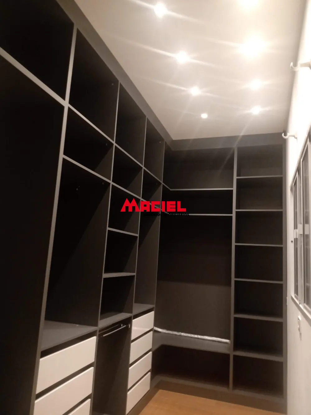 Comprar Casa / Padr&atilde;o em S&atilde;o Jos&eacute; dos Campos R$ 940.000,00 - Foto 22