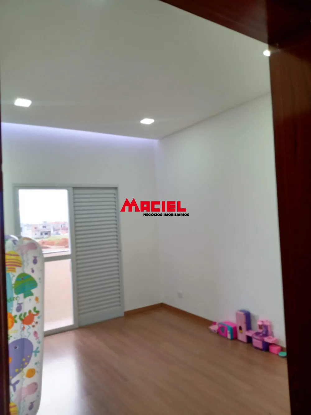 Comprar Casa / Padr&atilde;o em S&atilde;o Jos&eacute; dos Campos R$ 940.000,00 - Foto 27