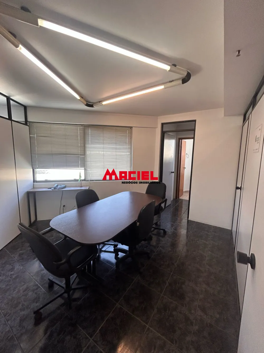 Comprar Comercial / Sala em Edif&iacute;cio/Condom&iacute;nio em S&atilde;o Jos&eacute; dos Campos R$ 490.000,00 - Foto 6