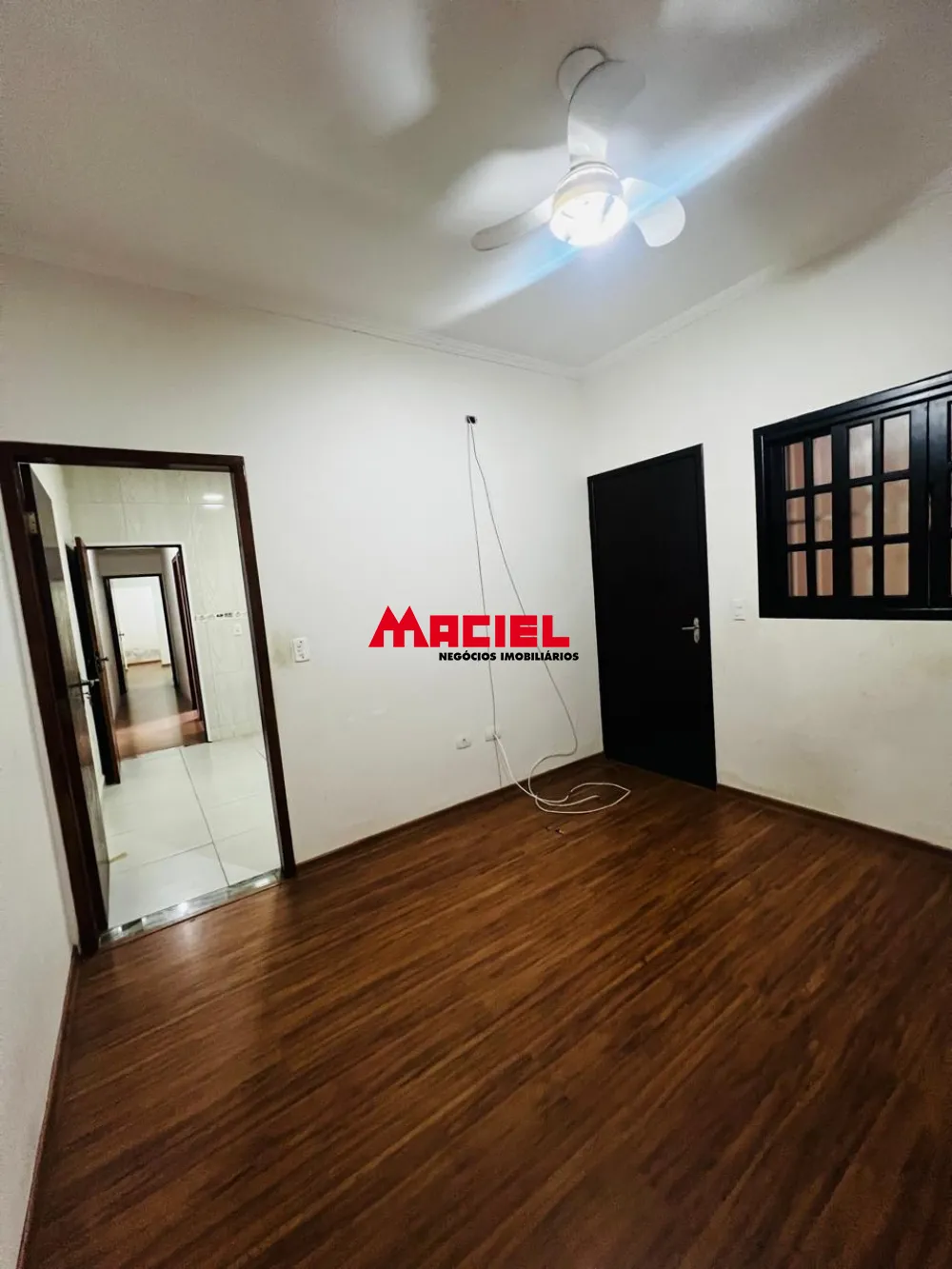 Alugar Casa / Padr&atilde;o em S&atilde;o Jos&eacute; dos Campos R$ 2.000,00 - Foto 5