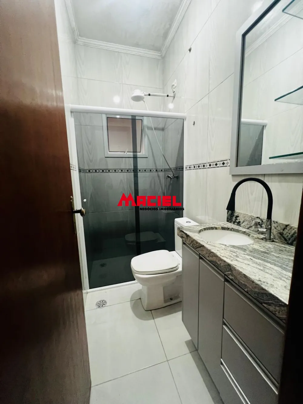 Alugar Casa / Padr&atilde;o em S&atilde;o Jos&eacute; dos Campos R$ 2.000,00 - Foto 8