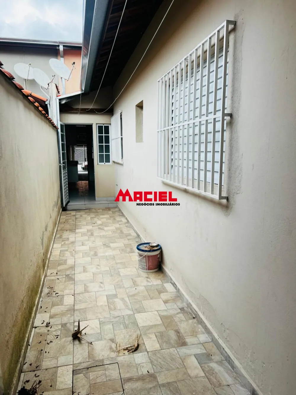 Alugar Casa / Padr&atilde;o em S&atilde;o Jos&eacute; dos Campos R$ 2.000,00 - Foto 15