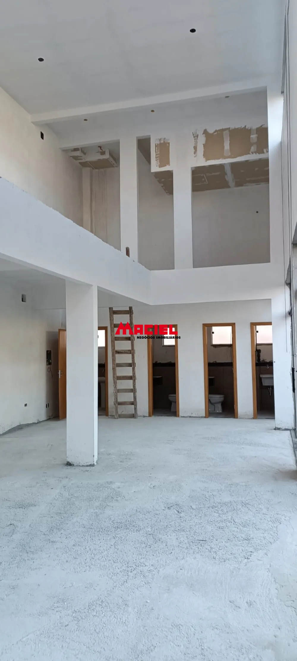Alugar Comercial / Ponto Comercial em S&atilde;o Jos&eacute; dos Campos R$ 10.000,00 - Foto 1