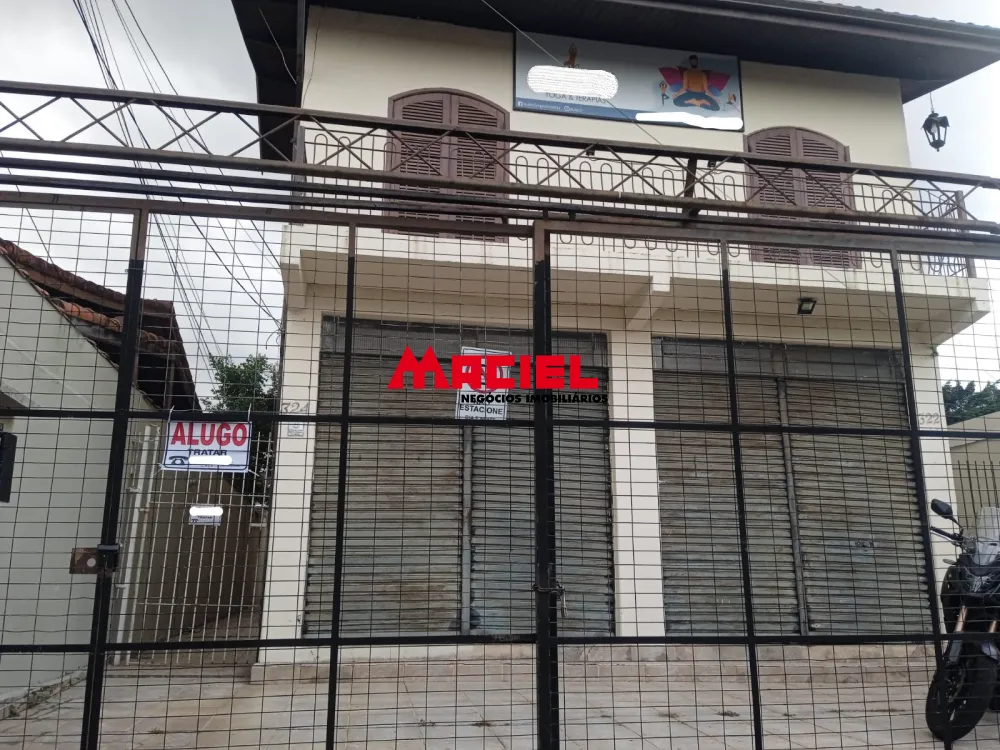 Alugar Casa / Padr&atilde;o em S&atilde;o Jos&eacute; dos Campos R$ 2.560,00 - Foto 1