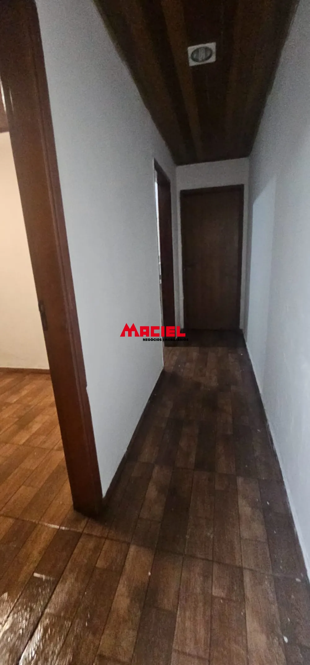 Alugar Casa / Padr&atilde;o em S&atilde;o Jos&eacute; dos Campos R$ 2.560,00 - Foto 5