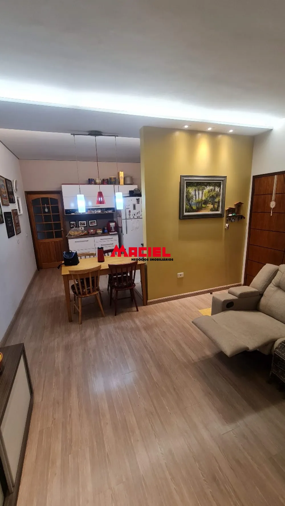 Comprar Casa / Padr&atilde;o em S&atilde;o Jos&eacute; dos Campos R$ 650.000,00 - Foto 1