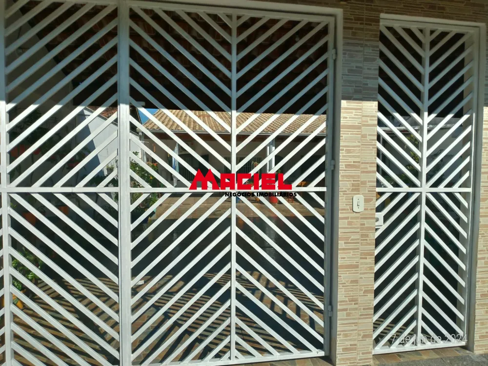 Comprar Casa / Padr&atilde;o em Caraguatatuba R$ 950.000,00 - Foto 2