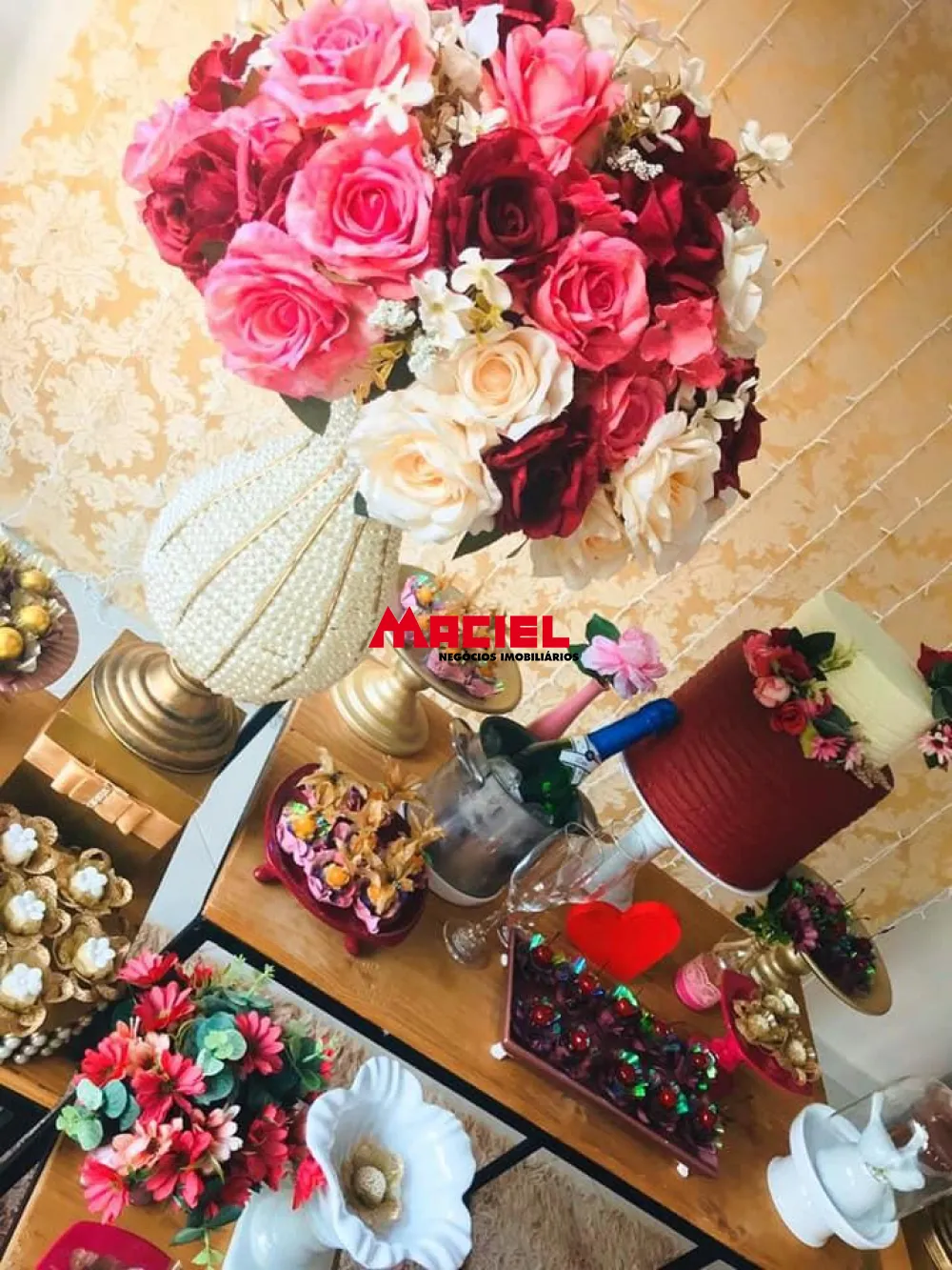 Comprar Comercial / Sal&atilde;o em S&atilde;o Jos&eacute; dos Campos R$ 850.000,00 - Foto 1