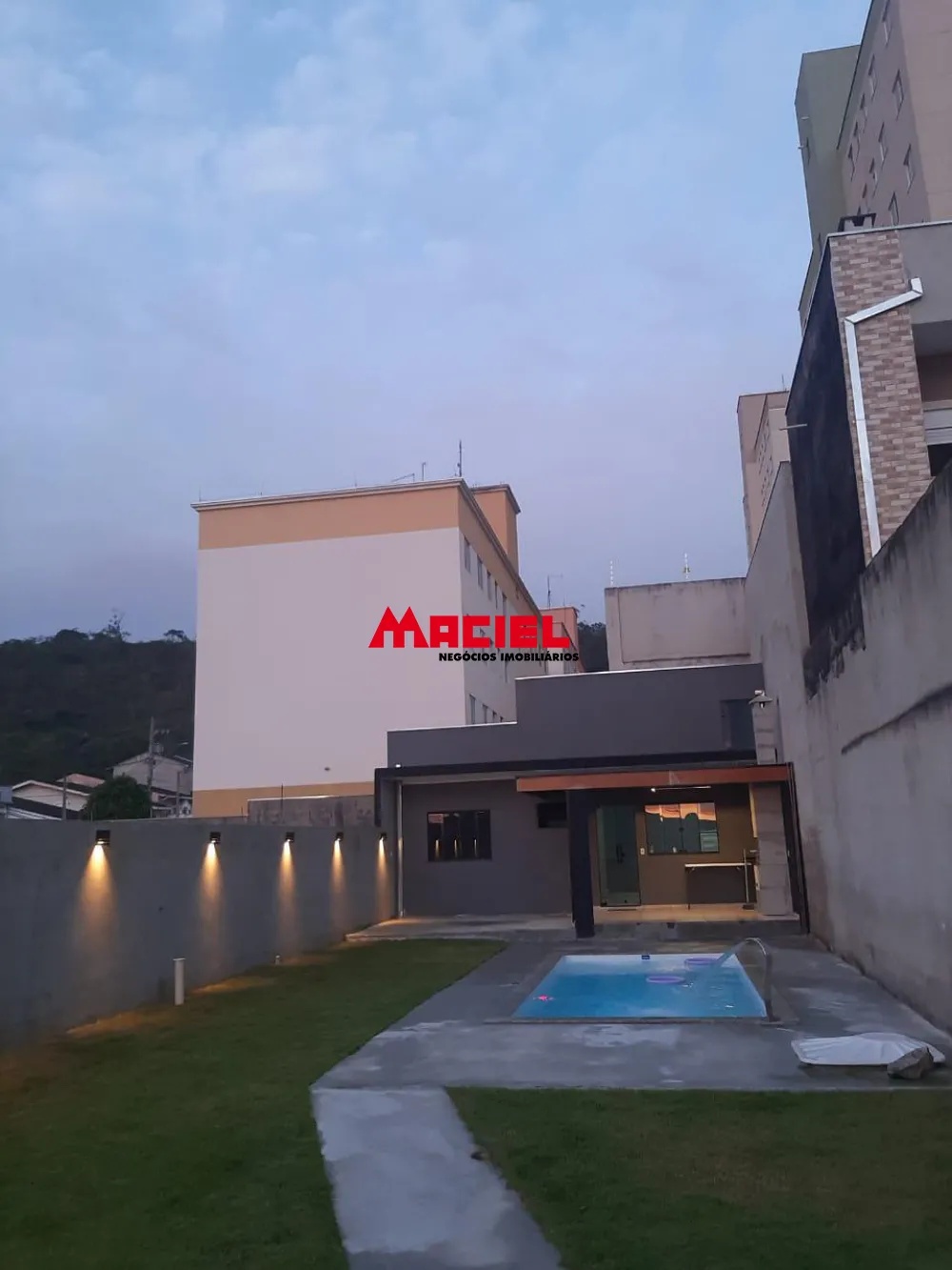 Comprar Casa / Ed&iacute;cula em S&atilde;o Jos&eacute; dos Campos R$ 550.000,00 - Foto 3