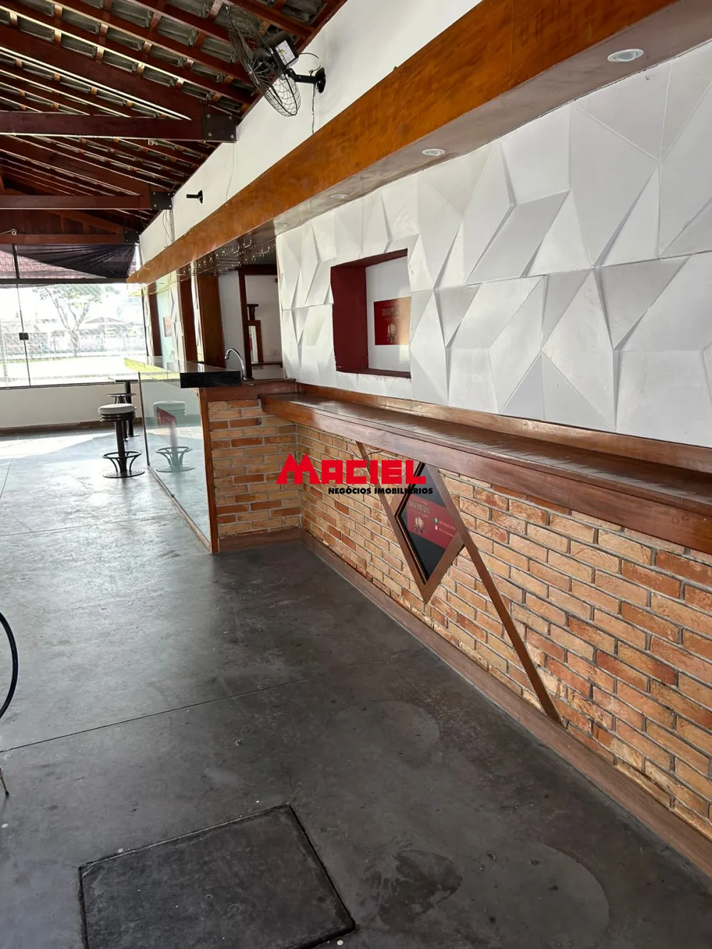 Alugar Comercial / Ponto Comercial em S&atilde;o Jos&eacute; dos Campos R$ 2.500,00 - Foto 6