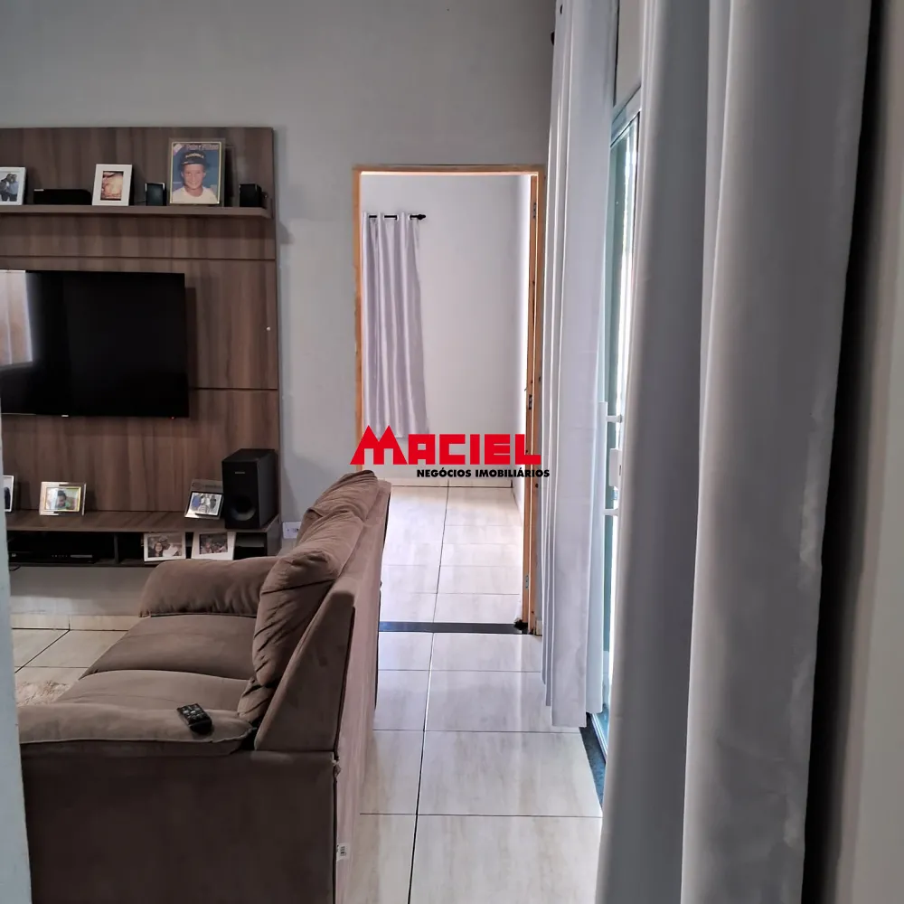 Comprar Casa / Padr&atilde;o em S&atilde;o Jos&eacute; dos Campos R$ 350.000,00 - Foto 1