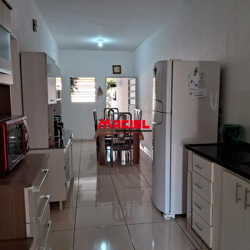Comprar Casa / Padr&atilde;o em S&atilde;o Jos&eacute; dos Campos R$ 350.000,00 - Foto 4