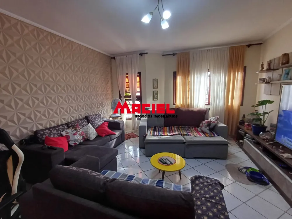 Comprar Casa / Padr&atilde;o em S&atilde;o Jos&eacute; dos Campos R$ 750.000,00 - Foto 1