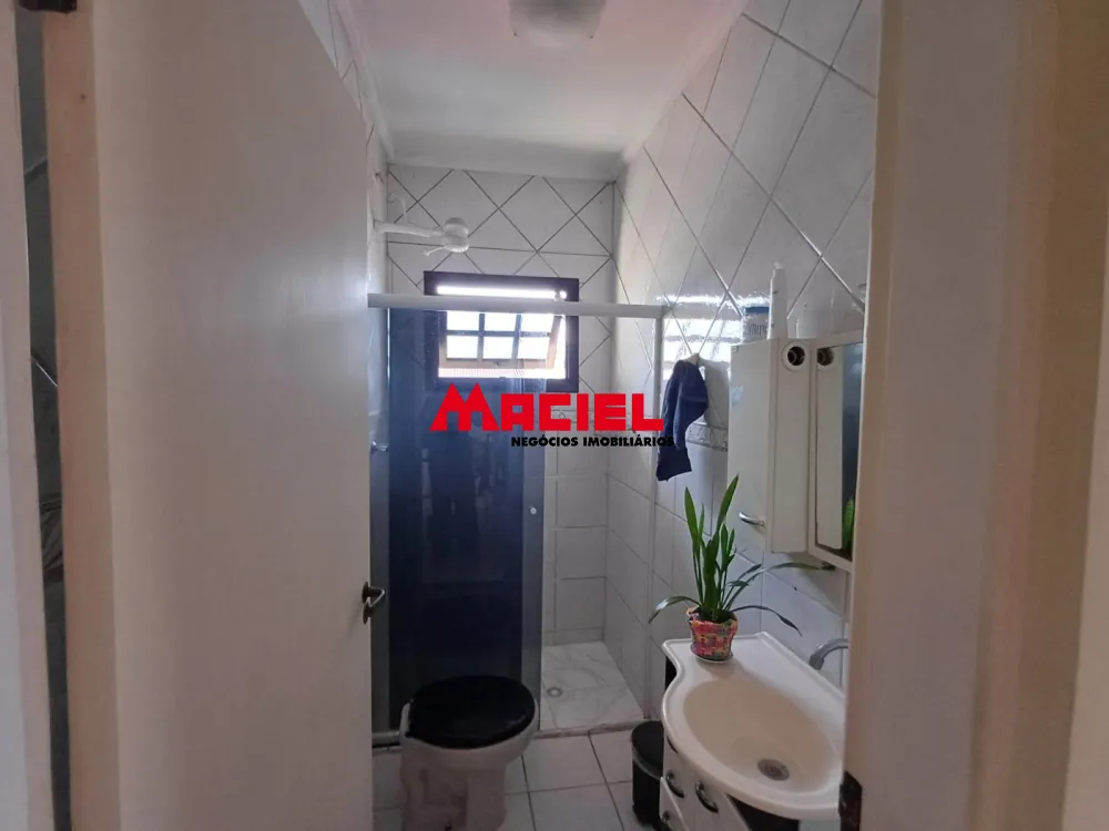 Comprar Casa / Padr&atilde;o em S&atilde;o Jos&eacute; dos Campos R$ 750.000,00 - Foto 9