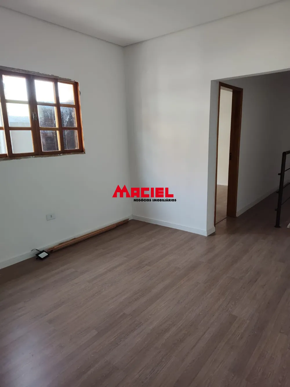 Alugar Casa / Sobrado em S&atilde;o Jos&eacute; dos Campos R$ 2.500,00 - Foto 2