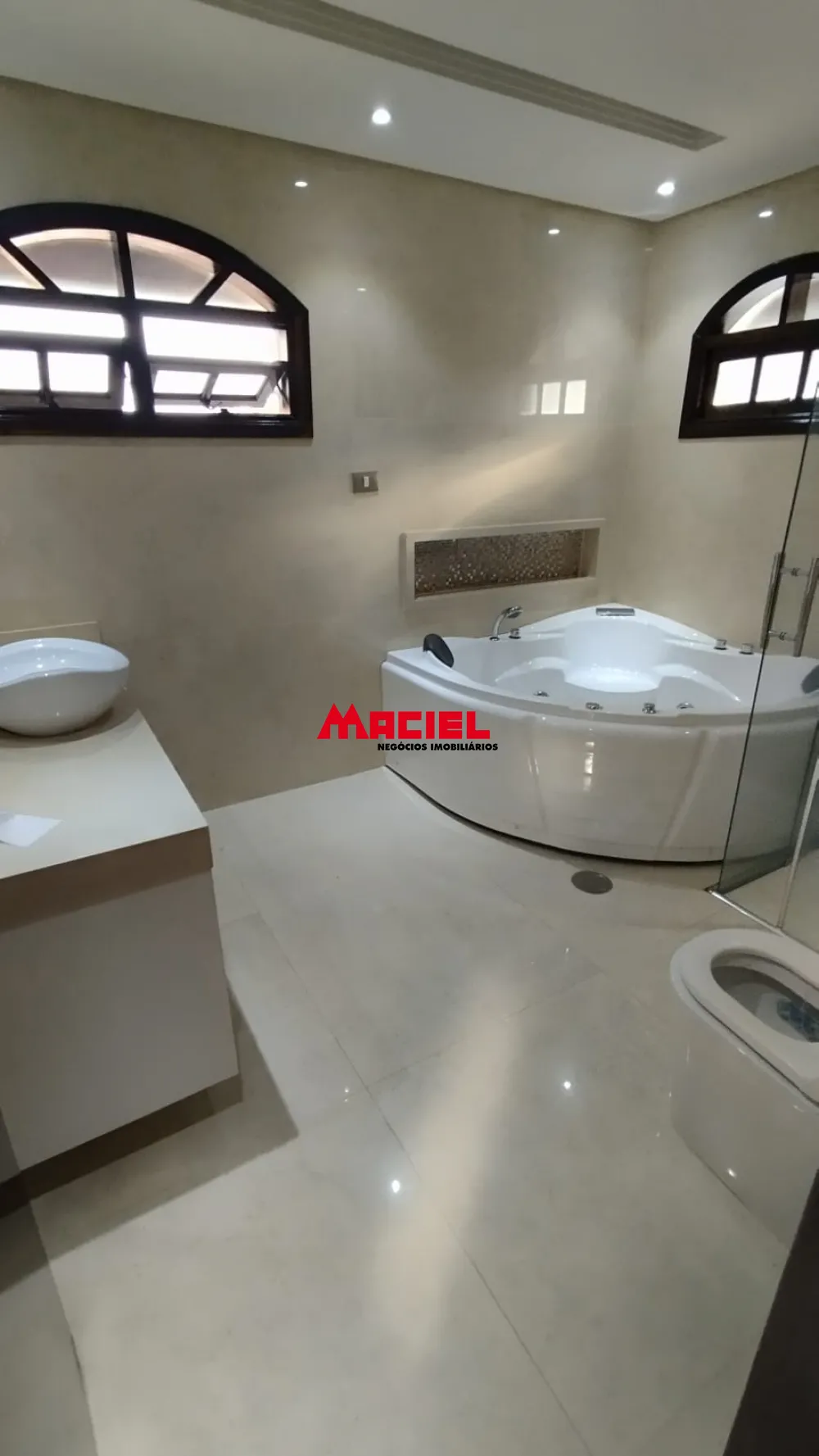 Comprar Casa / Sobrado em S&atilde;o Jos&eacute; dos Campos R$ 1.250.000,00 - Foto 15