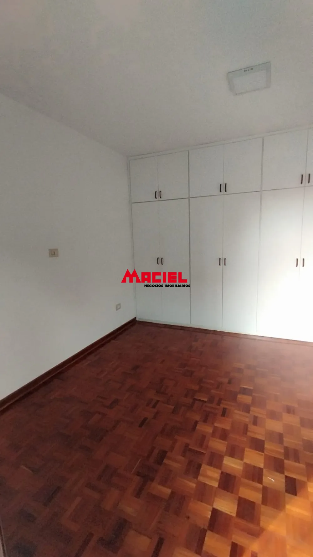 Comprar Casa / Sobrado em S&atilde;o Jos&eacute; dos Campos R$ 1.250.000,00 - Foto 9