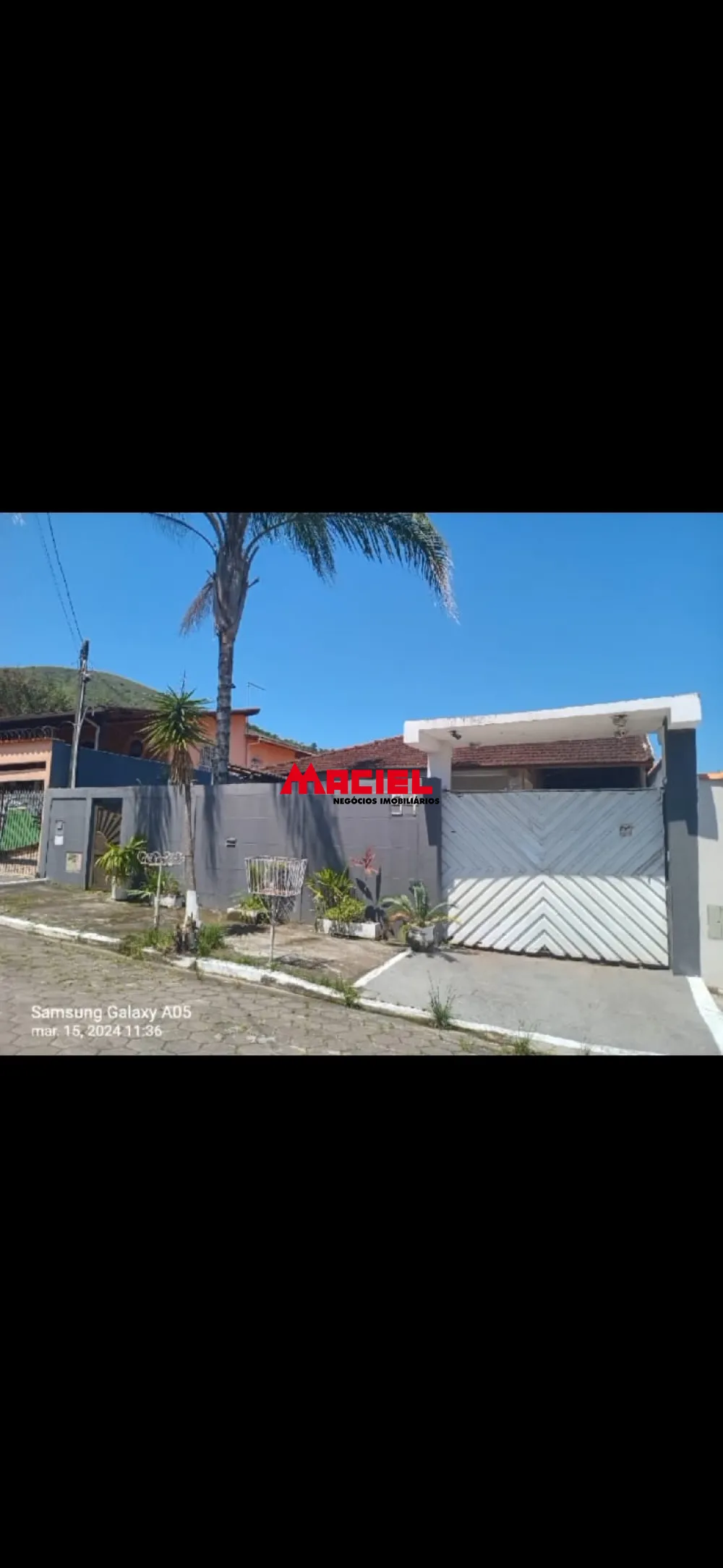 Comprar Casa / Padr&atilde;o em Caraguatatuba R$ 1.300.000,00 - Foto 1
