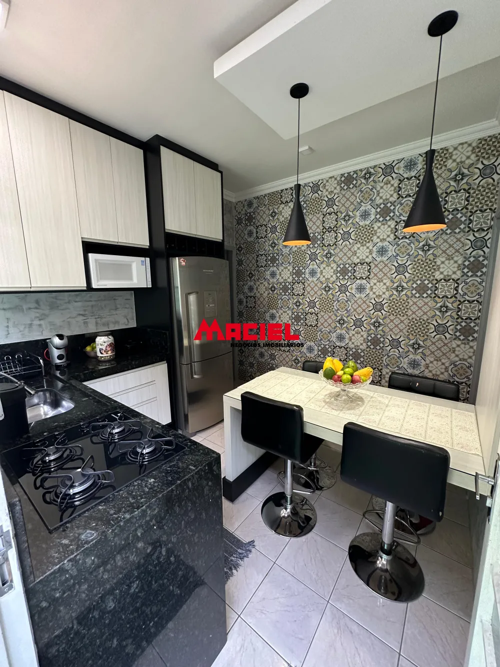 Comprar Casa / Padr&atilde;o em S&atilde;o Jos&eacute; dos Campos R$ 425.000,00 - Foto 4
