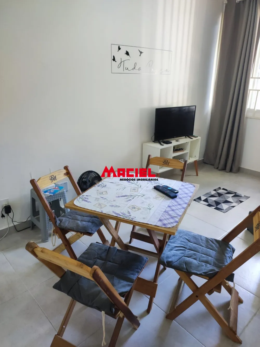 Alugar Apartamento / Padr&atilde;o em S&atilde;o Jos&eacute; dos Campos R$ 2.400,00 - Foto 12