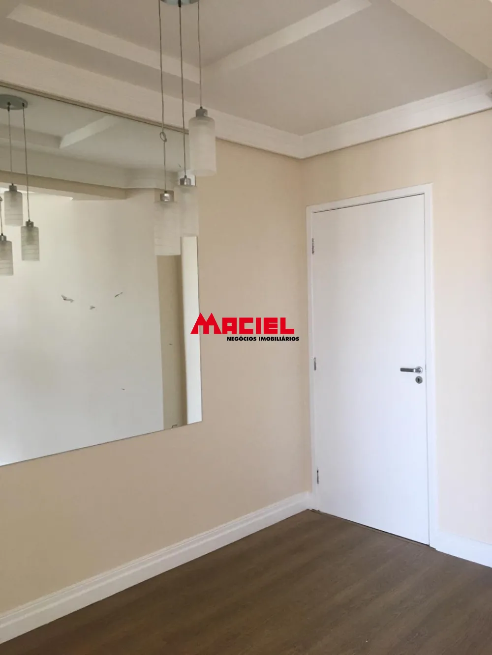 Alugar Apartamento / Padr&atilde;o em S&atilde;o Jos&eacute; dos Campos R$ 4.000,00 - Foto 1