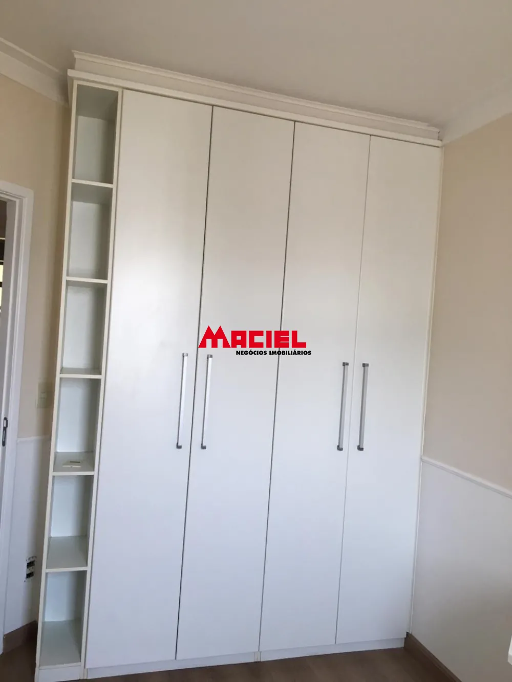 Alugar Apartamento / Padr&atilde;o em S&atilde;o Jos&eacute; dos Campos R$ 4.000,00 - Foto 21