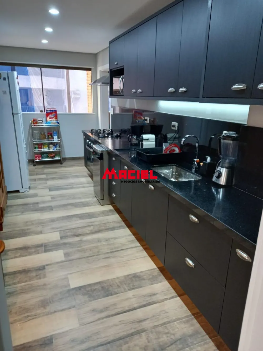 Comprar Apartamento / Padr&atilde;o em Guaruj&aacute; R$ 1.150.000,00 - Foto 18