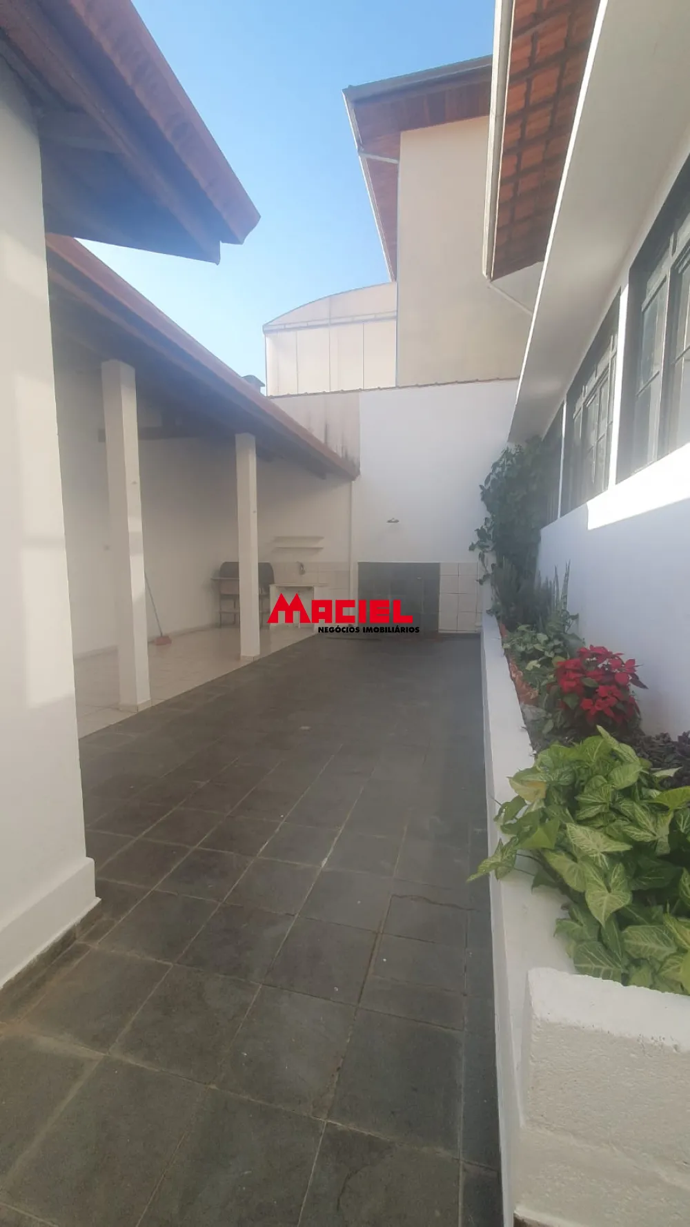 Alugar Casa / Sobrado em S&atilde;o Jos&eacute; dos Campos R$ 3.800,00 - Foto 18