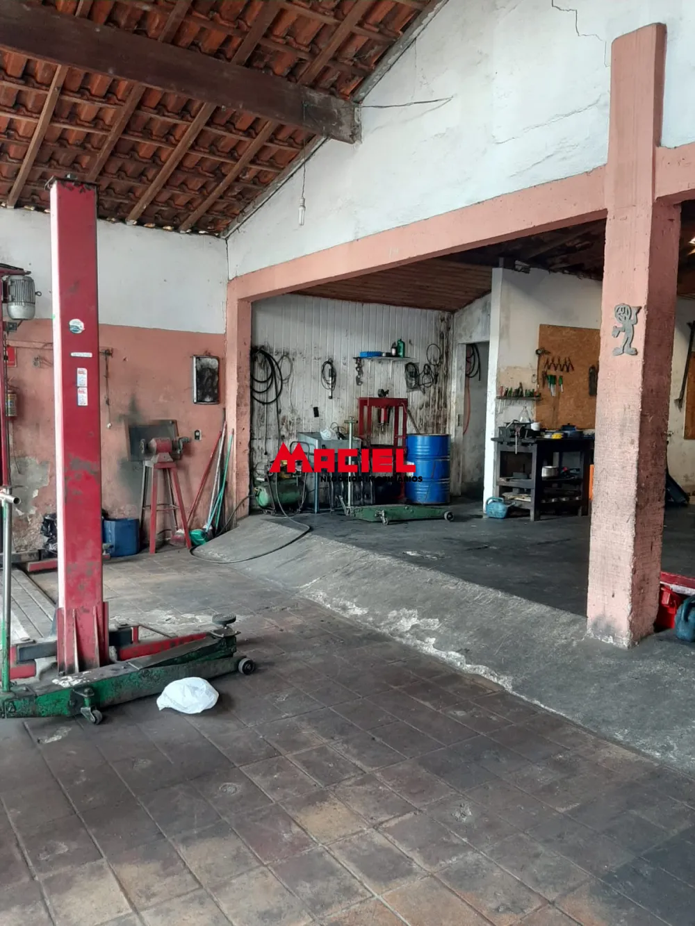 Comprar Comercial / Pr&eacute;dio em S&atilde;o Jos&eacute; dos Campos R$ 650.000,00 - Foto 2