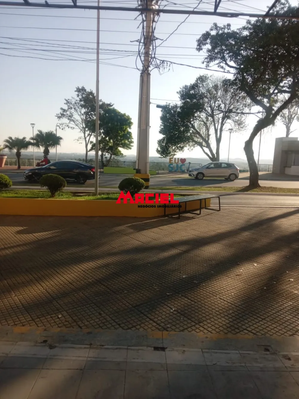 Comprar Comercial / Ponto Comercial em S&atilde;o Jos&eacute; dos Campos - Foto 5