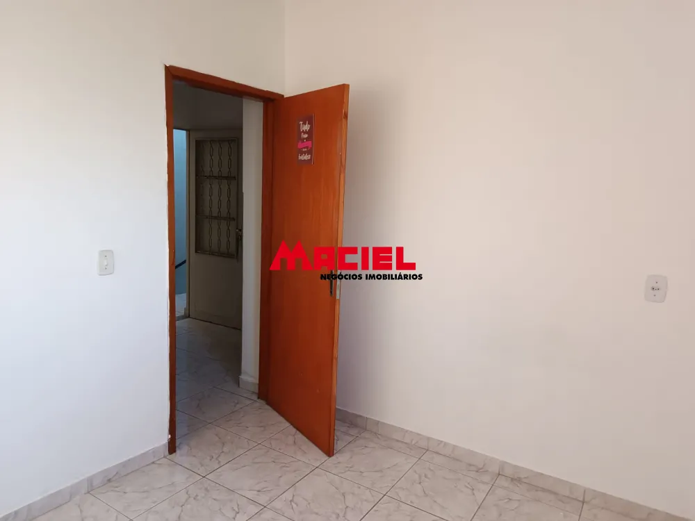 Alugar Casa / Sobrado em S&atilde;o Jos&eacute; dos Campos R$ 1.000,00 - Foto 10
