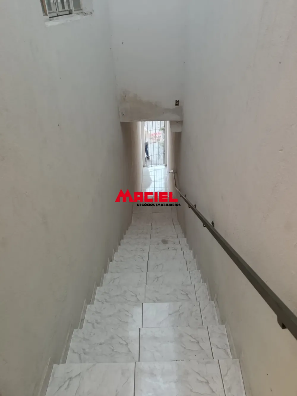 Alugar Casa / Sobrado em S&atilde;o Jos&eacute; dos Campos R$ 1.000,00 - Foto 13