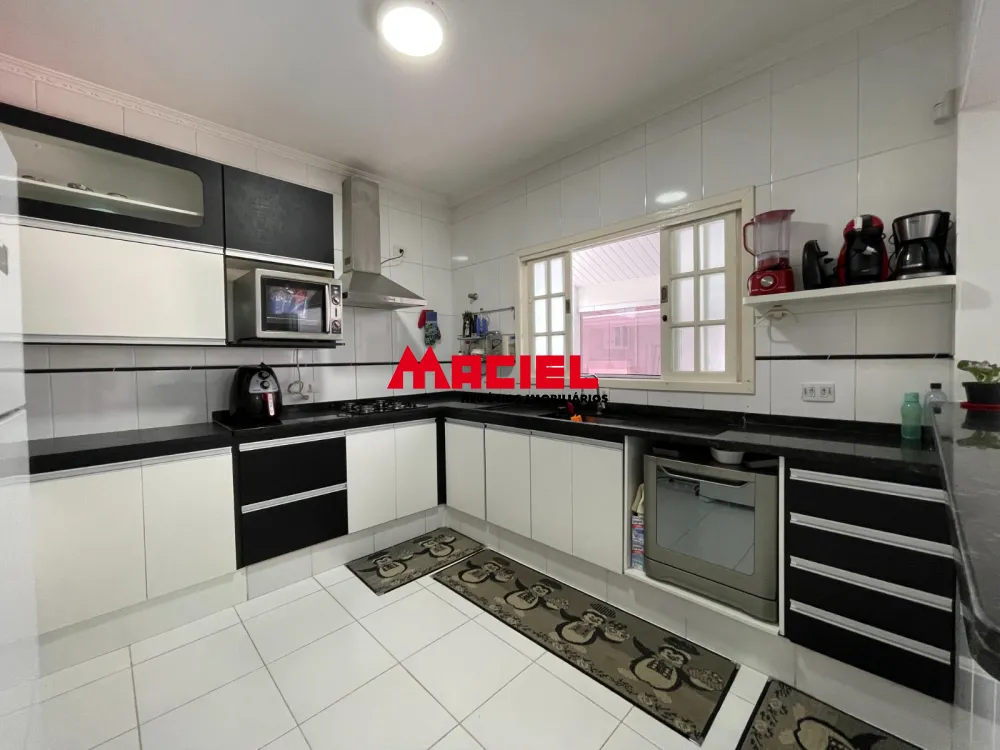 Comprar Casa / Sobrado em Jacare&iacute; R$ 1.050.000,00 - Foto 8