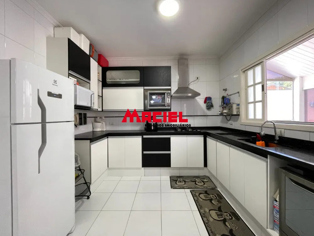 Comprar Casa / Sobrado em Jacare&iacute; R$ 1.050.000,00 - Foto 9