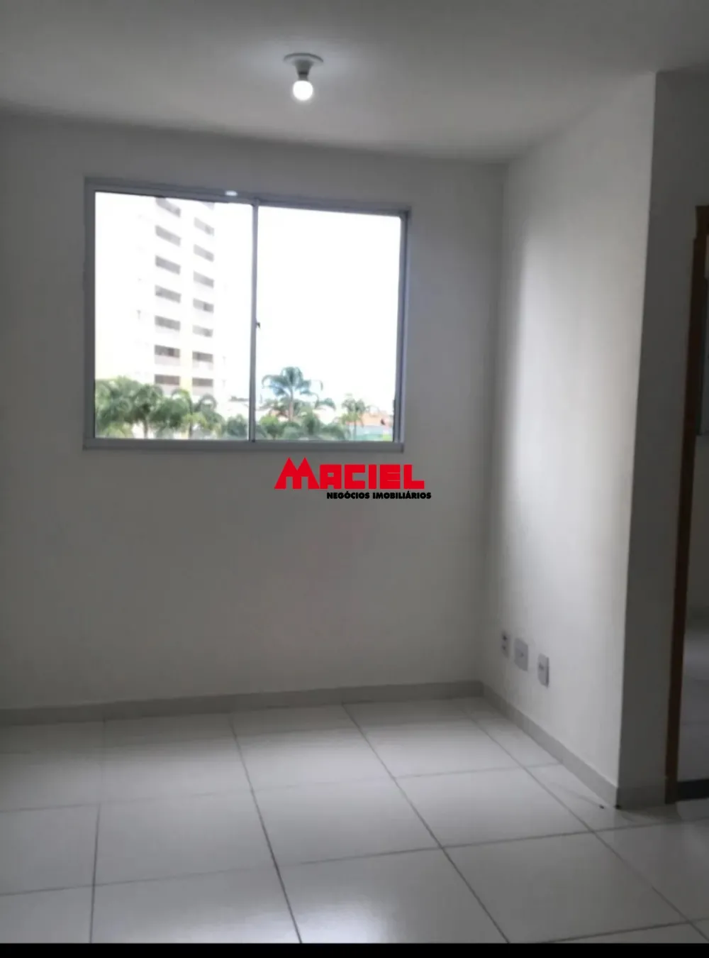 Alugar Apartamento / Padr&atilde;o em S&atilde;o Jos&eacute; dos Campos R$ 2.200,00 - Foto 4