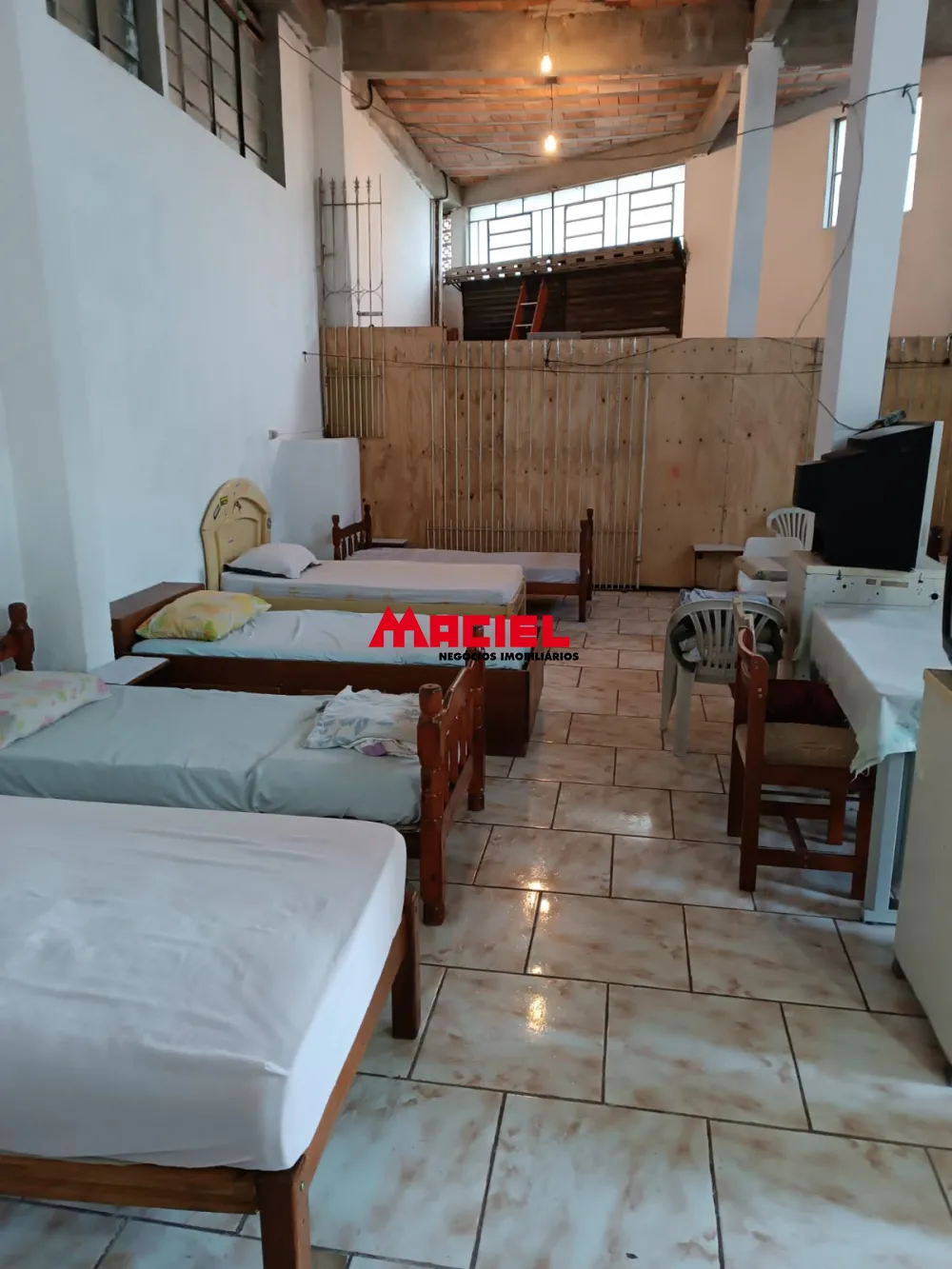 Alugar Comercial / Sal&atilde;o em S&atilde;o Jos&eacute; dos Campos R$ 4.500,00 - Foto 7