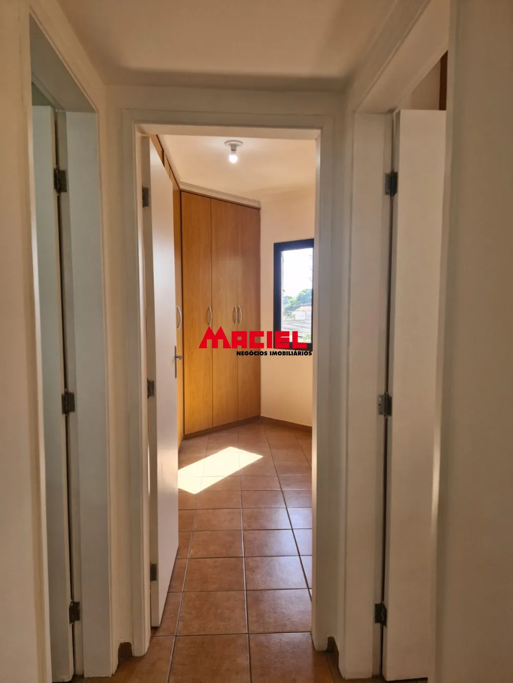 Comprar Apartamento / Padr&atilde;o em S&atilde;o Jos&eacute; dos Campos R$ 325.000,00 - Foto 16