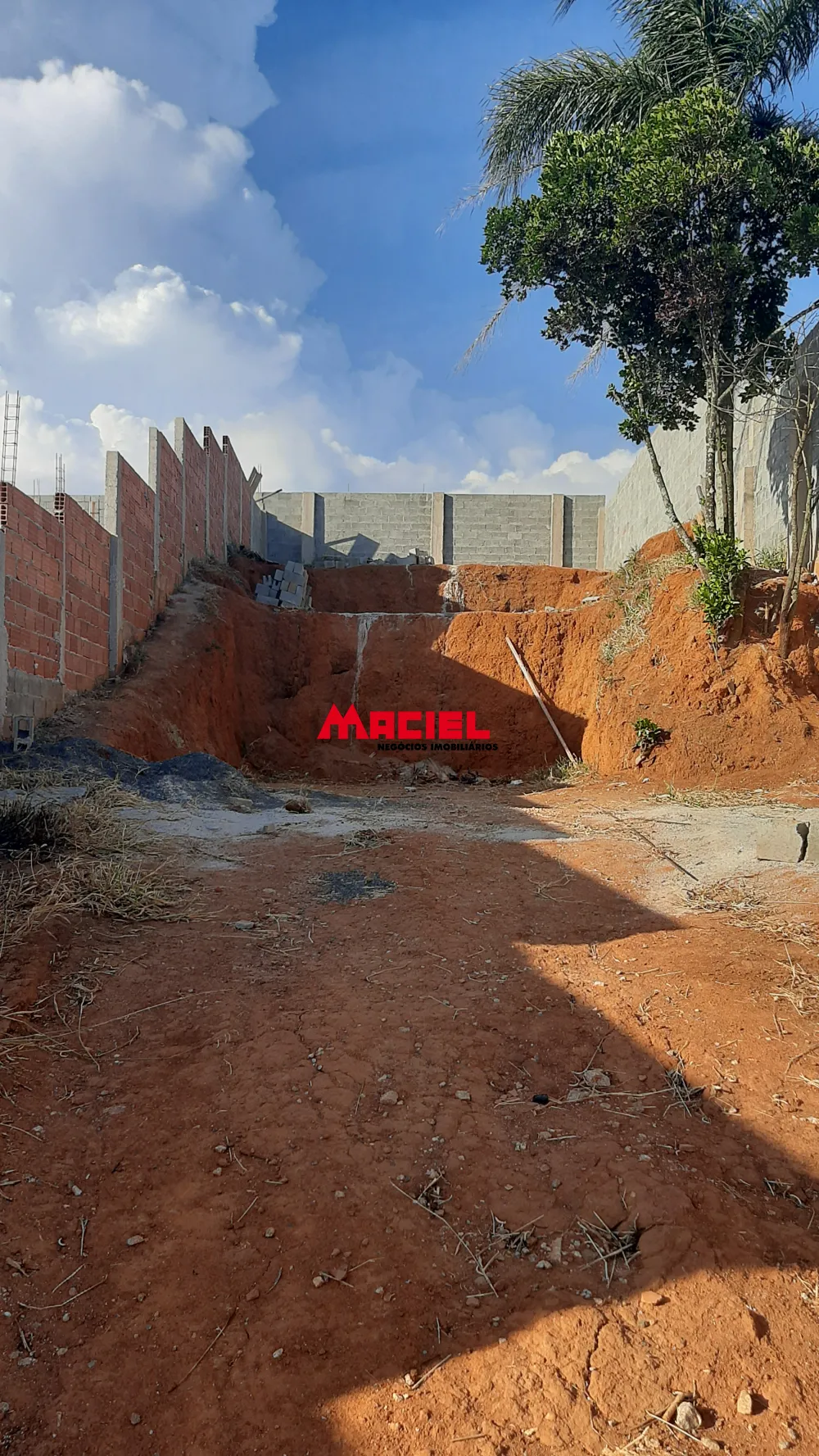 Comprar Terreno / Padr&atilde;o em S&atilde;o Jos&eacute; dos Campos R$ 350.000,00 - Foto 1