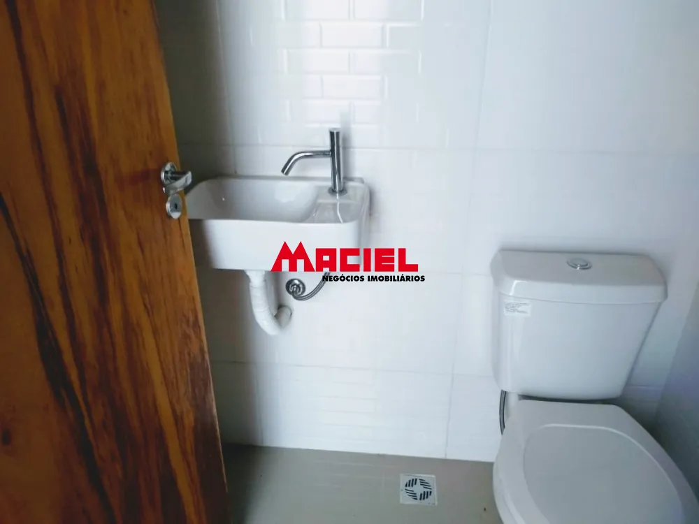 Comprar Casa / Padr&atilde;o em Ca&ccedil;apava R$ 680.000,00 - Foto 6