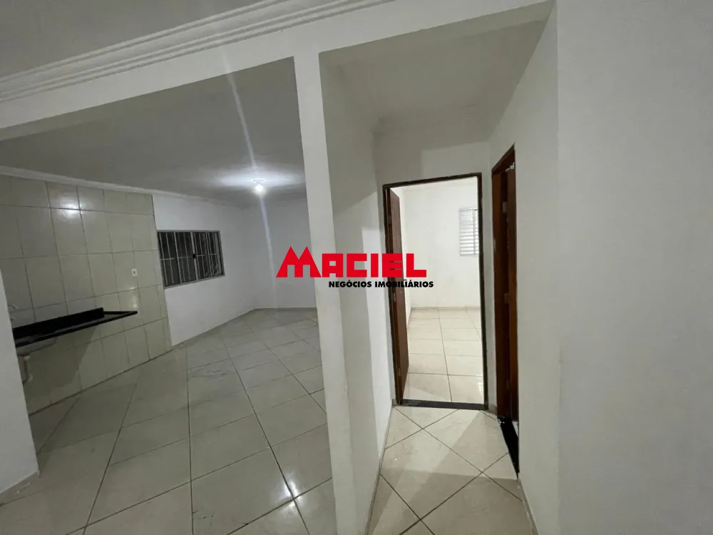 Comprar Casa / Padr&atilde;o em S&atilde;o Jos&eacute; dos Campos R$ 300.000,00 - Foto 3