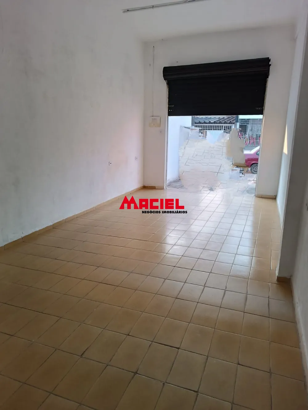 Alugar Comercial / Ponto Comercial em S&atilde;o Jos&eacute; dos Campos R$ 1.100,00 - Foto 6