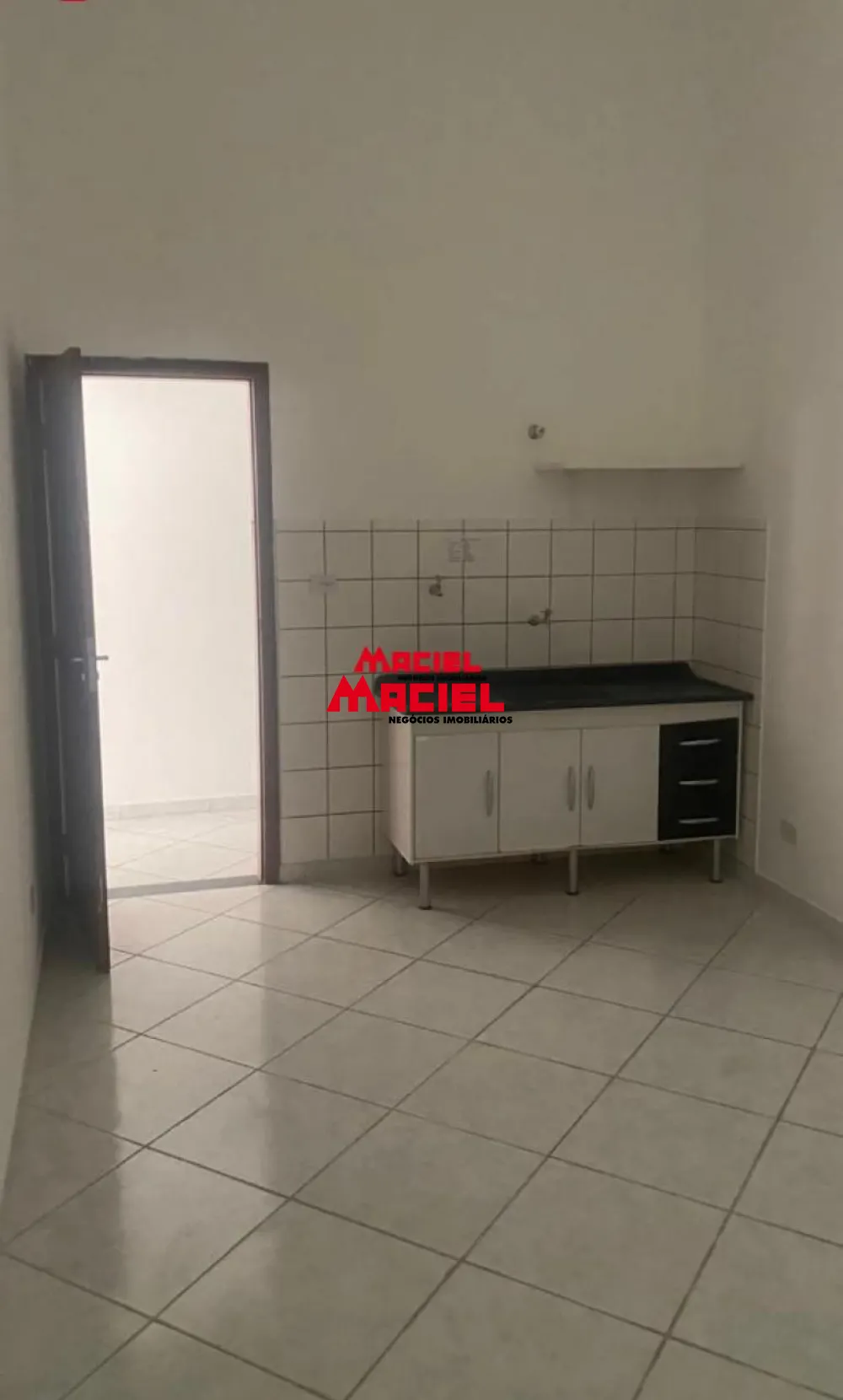 Alugar Comercial / Sal&atilde;o em S&atilde;o Jos&eacute; dos Campos R$ 3.500,00 - Foto 4