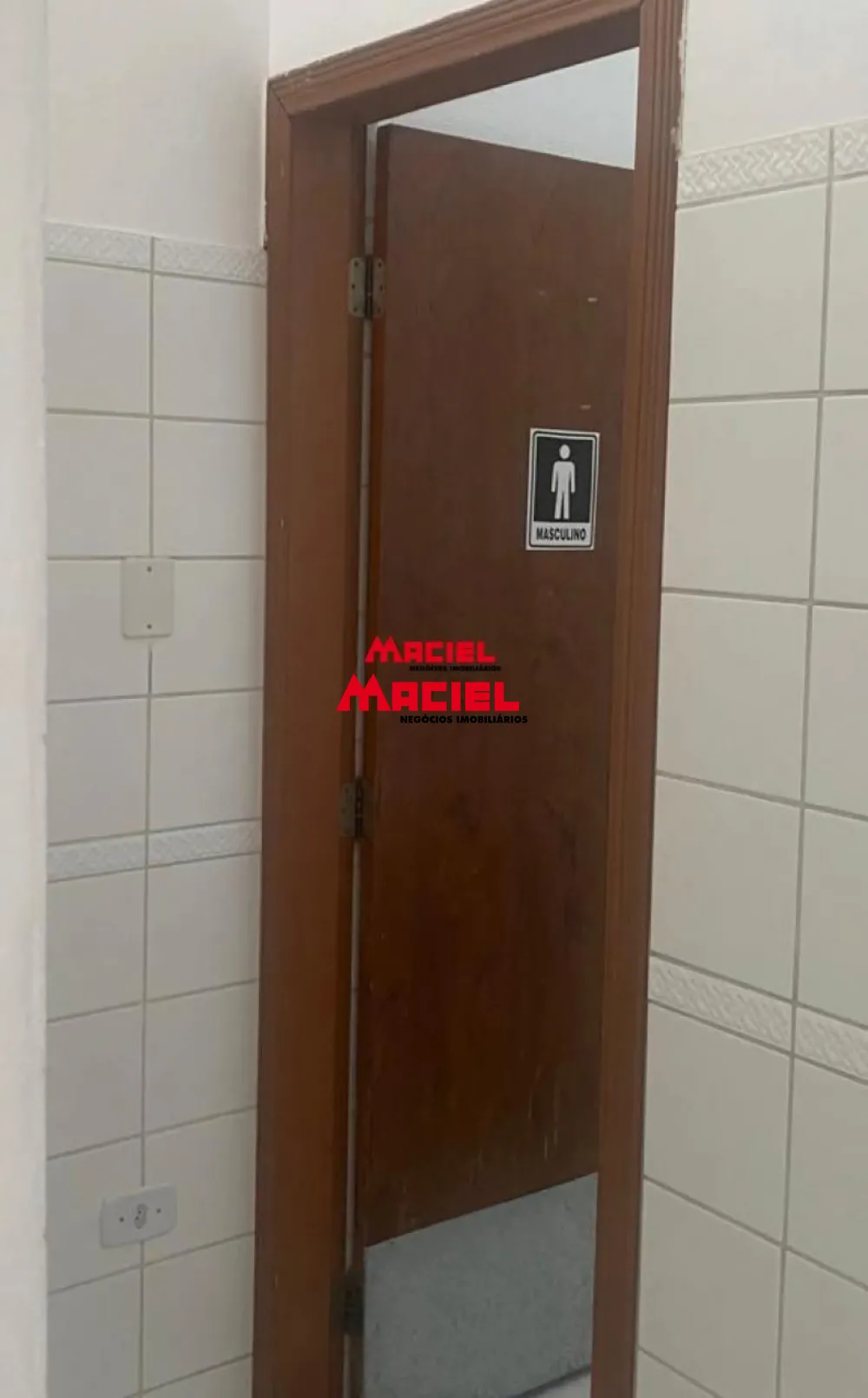 Alugar Comercial / Sal&atilde;o em S&atilde;o Jos&eacute; dos Campos R$ 3.500,00 - Foto 6