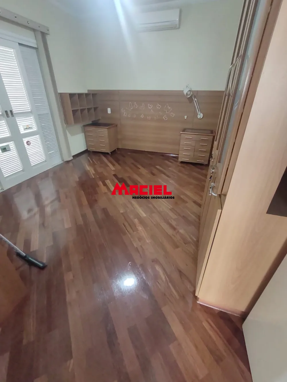 Alugar Casa / Condom&iacute;nio em S&atilde;o Jos&eacute; dos Campos R$ 8.000,00 - Foto 8