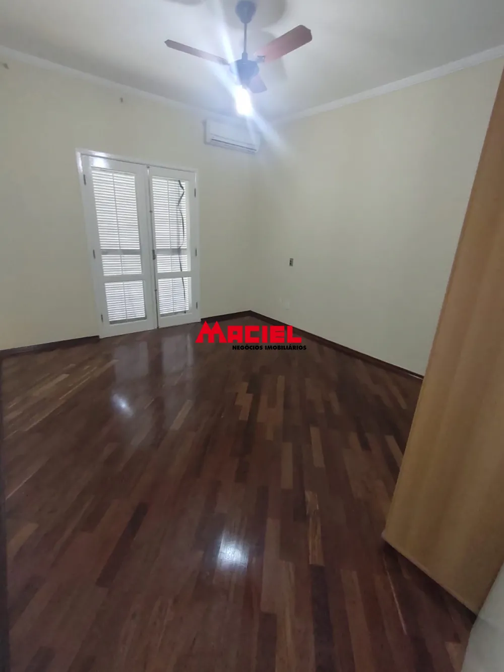 Alugar Casa / Condom&iacute;nio em S&atilde;o Jos&eacute; dos Campos R$ 8.000,00 - Foto 24